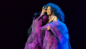 Diana Ross Rings in the New Year with Epic Performance at Rockin’ Eve Celebration