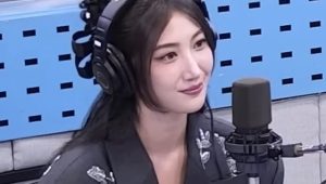 KPop Sensation EJAE Stuns Audience with Powerful Golden Globe Acceptance Speech