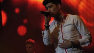 Zayn Malik Sneak Peeks New Track During Vegas Residency Performance