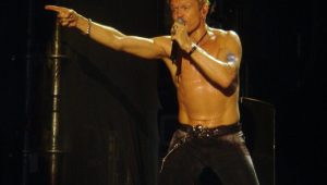 Billy Idol Honored with AMAs Lifetime Achievement Award: A Look Back at His Iconic Career