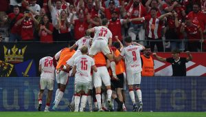 Rot-Weiss Essen’s Spectacular Goal and Fan Celebration Propel Them Towards 2. Bundesliga Promotion